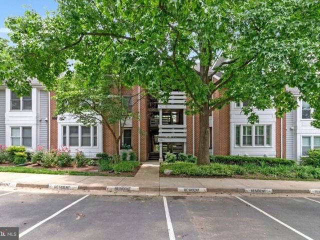 Condo for sale in Falls Church