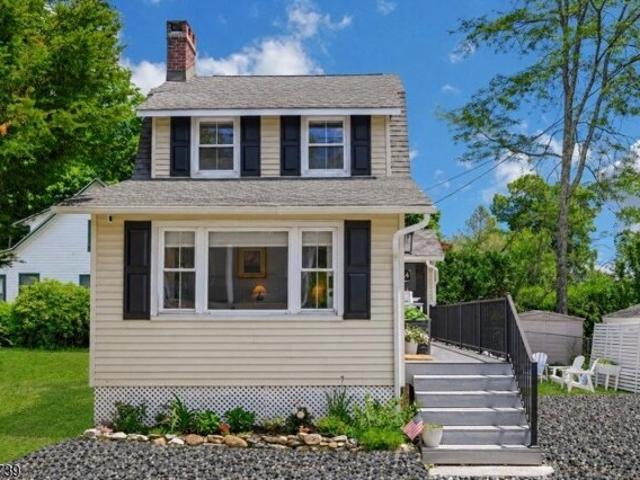 House for sale in Budd Lake, Mount Olive