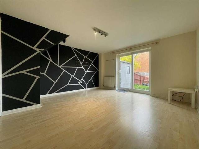 Townhouse for rent in Hamilton, Old Wharf