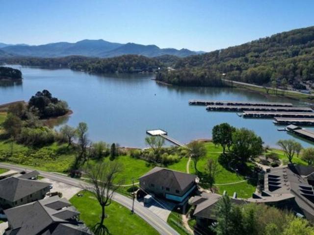 Condo for sale in Young Harris