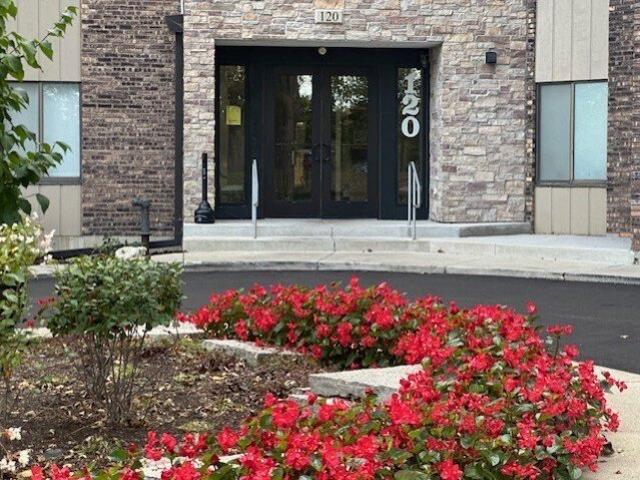 Condo for sale in Bloomingdale, Illinois