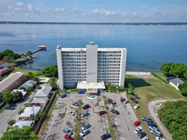 Condo for sale in Sebring