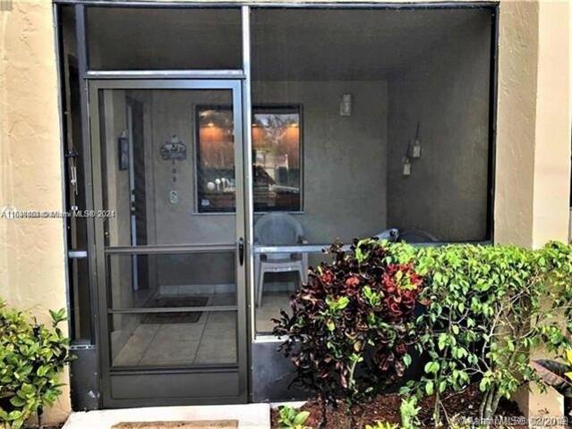Condo for sale in Weston Condo for sale in Weston