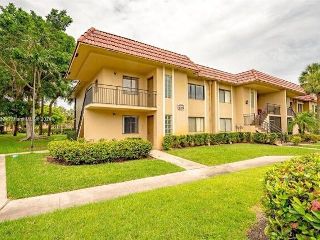 Condo for sale in Weston