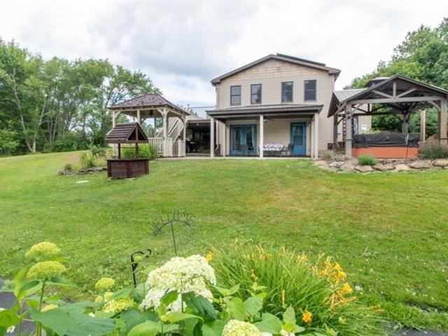 House for sale in Derby, Vermont