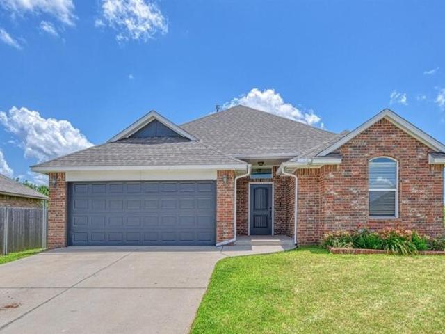 House for sale in Moore House for sale in Moore