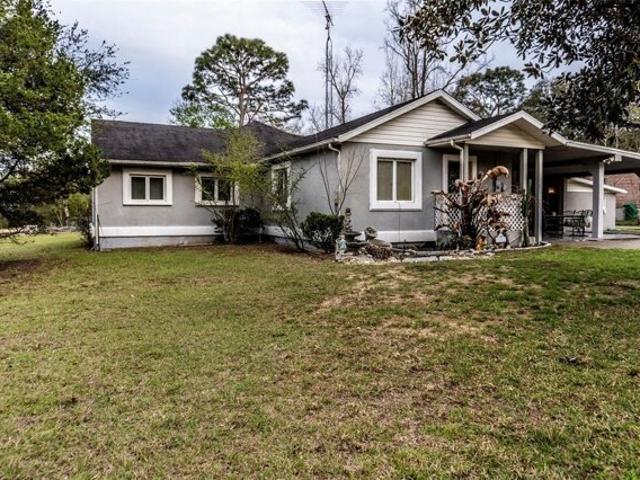House for sale in Interlachen