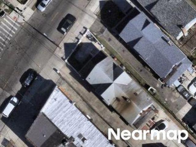 House for sale in Queens, Arverne