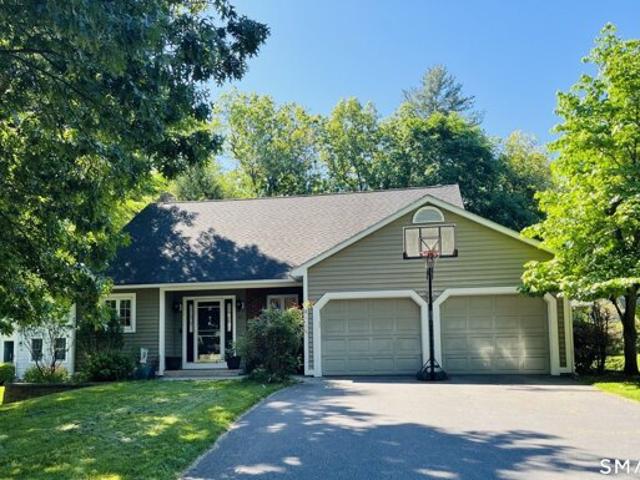 House for sale in South Windsor, Connecticut