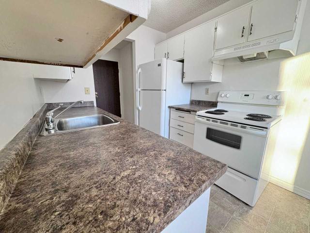Apartment for rent in Wedgewood, Alberta
