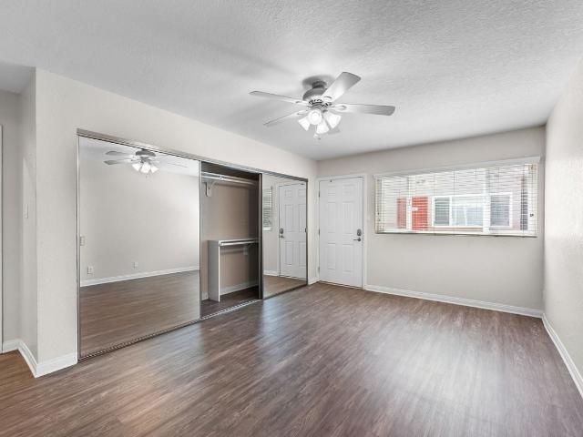 Apartment for rent in Lakewood, California