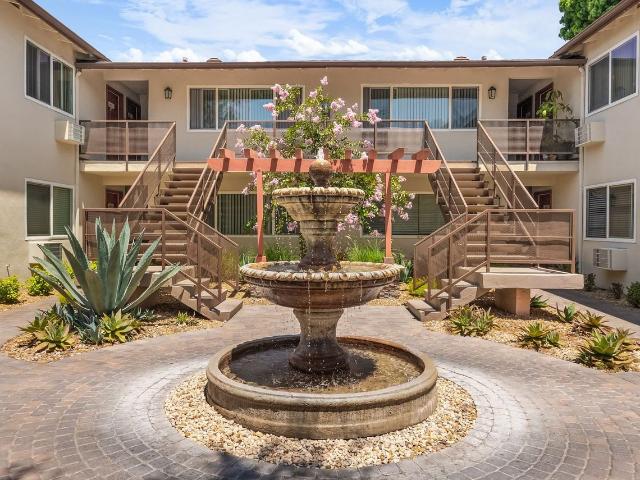 Apartment for rent in Lakewood, California