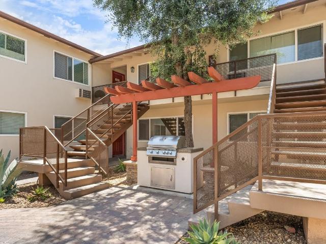 Apartment for rent in Lakewood, California