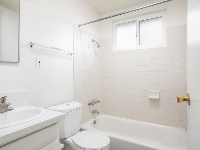Apartment for rent in Lakewood, California