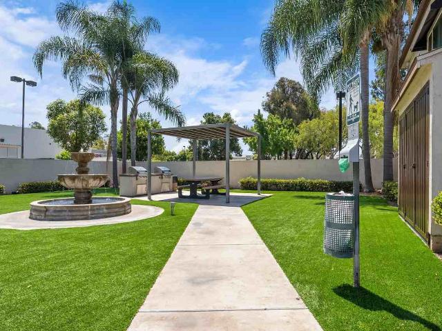 Apartment for rent in Lakewood, California