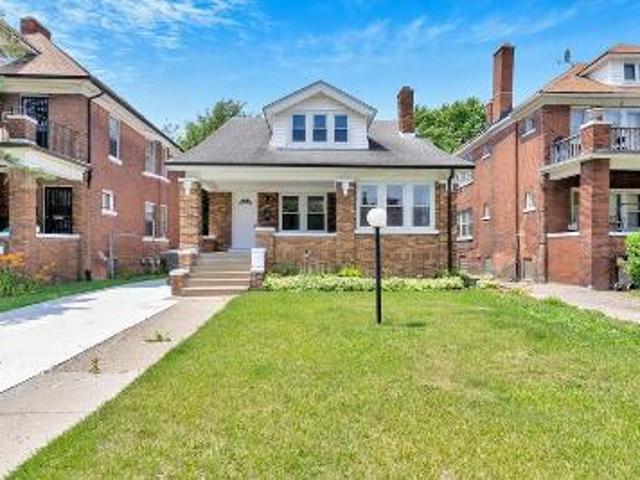 House for sale in Detroit