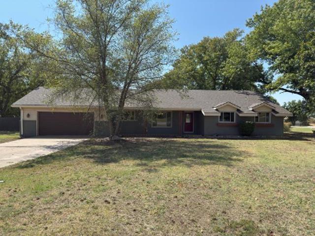 House for sale in Arkansas City, Cowley County