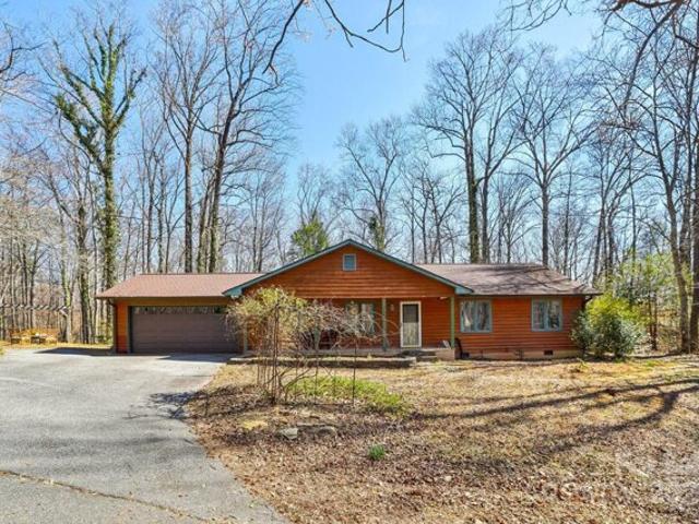 House for sale in Tryon