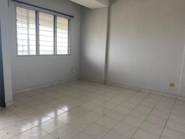 Apartment for sale in Malaka