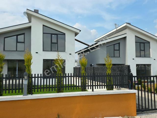 Karşıyaka Mahallesi, Mamak içerisinde satılık Villa