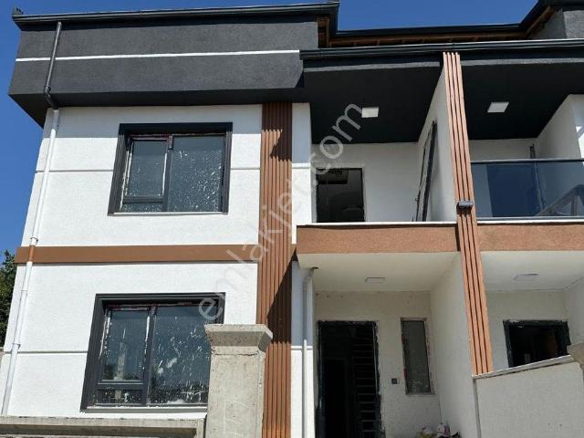 Mamak, Ankara içerisinde satılık Villa