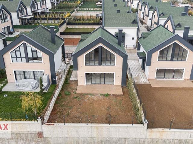 Mamak, Ankara içerisinde satılık Villa