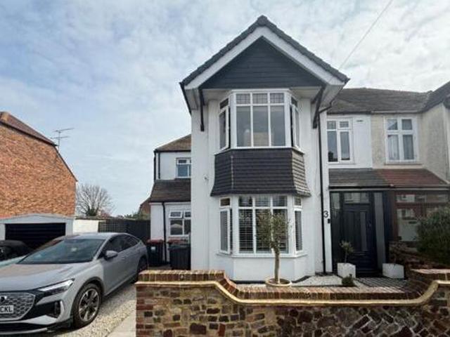 House for sale in Millmead, Acol