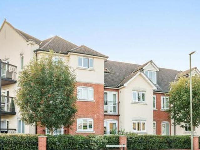 House for sale in Lower Halliford, Surrey