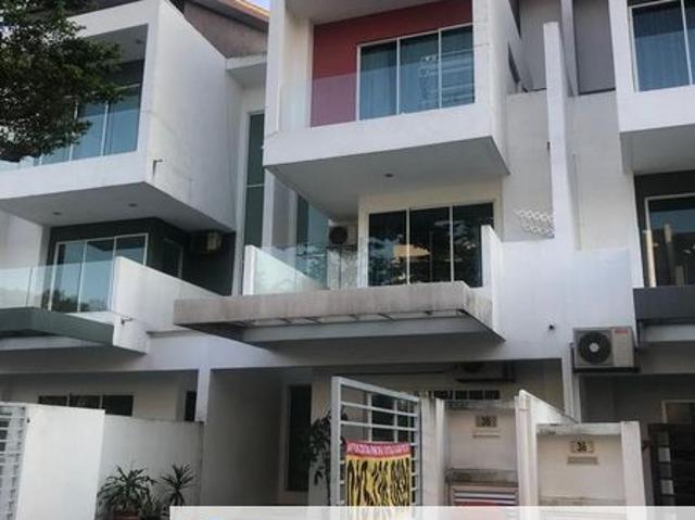 House for sale in Petaling, Damansara Damai