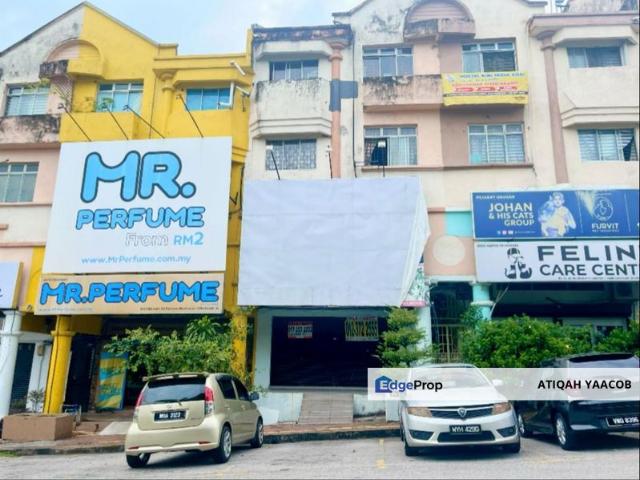 Shop for rent in Petaling, Alam Impian