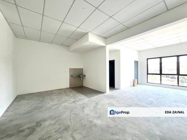 Shop for rent in Petaling, Alam Impian