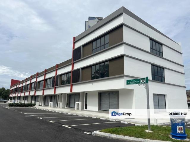Shop for rent in Petaling, Alam Impian