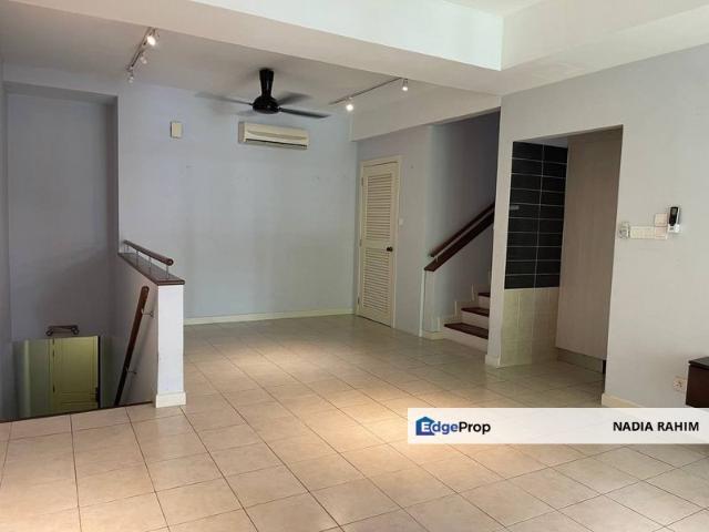 House for sale in Petaling, Damansara Damai