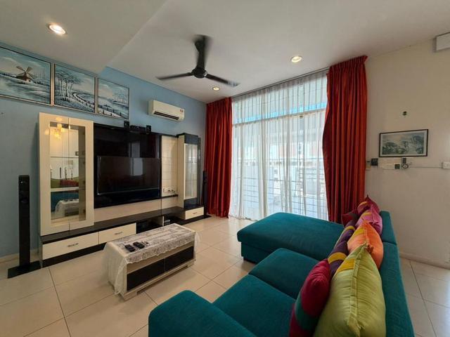 Terraced House for sale in Malaka