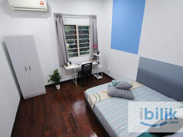 Room for rent in Petaling, Alam Impian