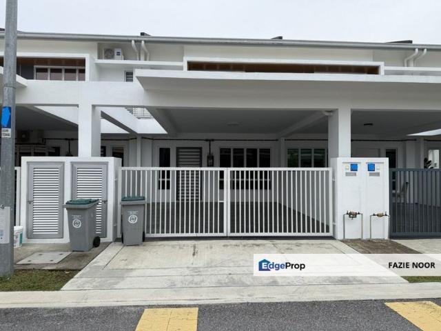 House for sale in Sendayan Village, Negeri Sembilan