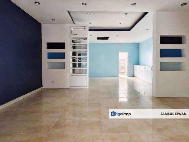 Shop for sale in Petaling, Alam Impian