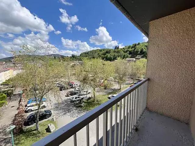 Appartement vente à Tournon-sur-Rhône, Lamastre