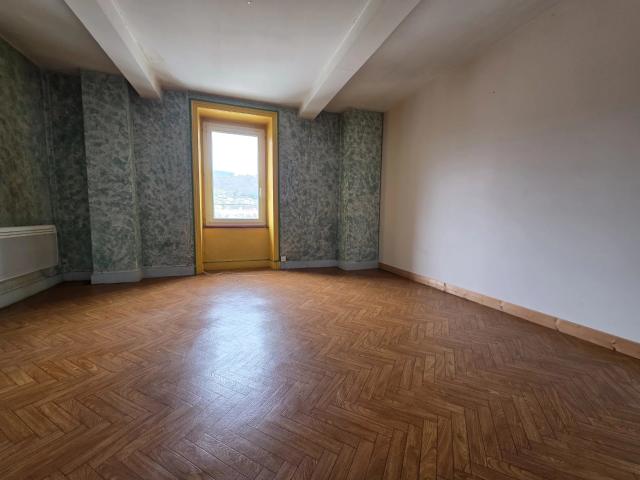 Appartement location à Tournon-sur-Rhône, Lamastre