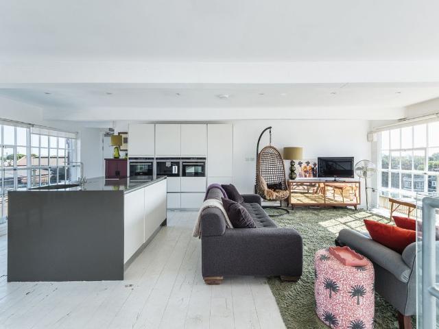 Apartment for rent in London Borough of Hounslow, Greater London