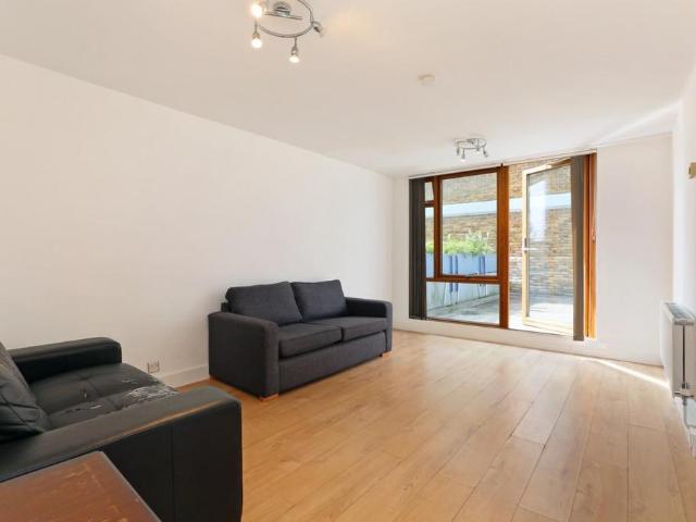 Apartment for rent in Stockwell, Greater London