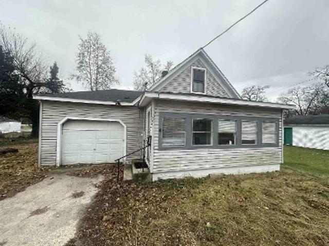 House for sale in Knox, Indiana