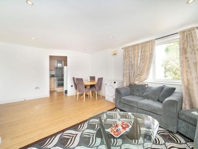 Apartment for rent in Surbiton, Greater London