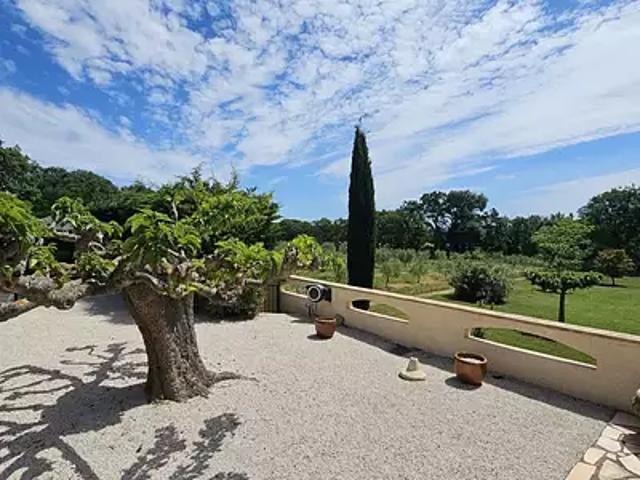 Maison vente à Aix-en-Provence, Lambesc