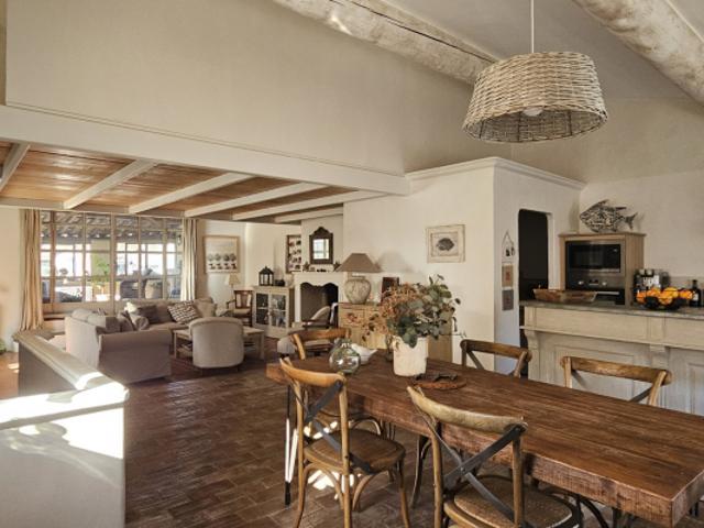 Maison vente à Aix-en-Provence, Lambesc