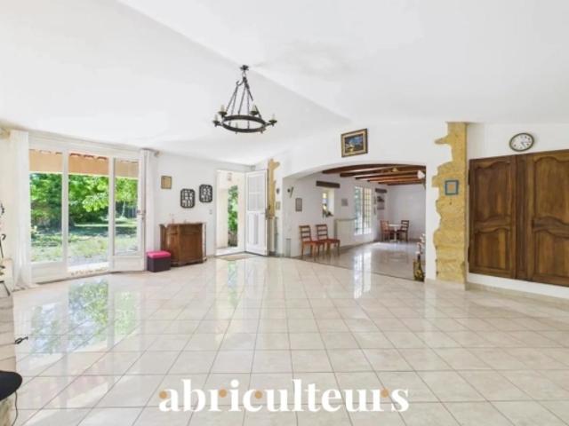 Maison vente à Aix-en-Provence, Lambesc