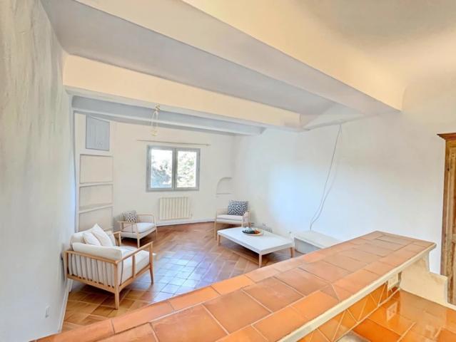 Appartement location à Aix-en-Provence, Lambesc