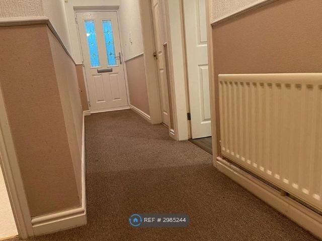 Apartment for rent in Nooklands, Higher Bartle