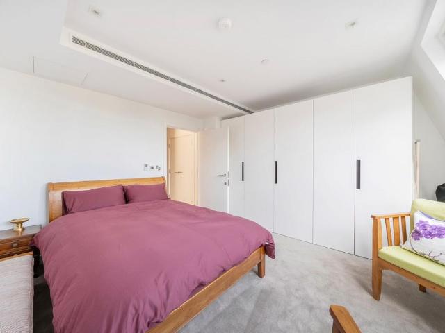 House for rent in South Lambeth, Greater London