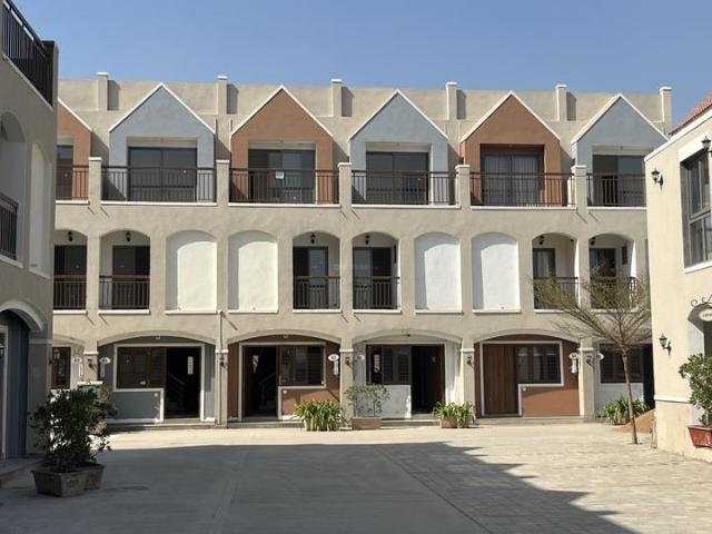 Villa for sale in Gujarat